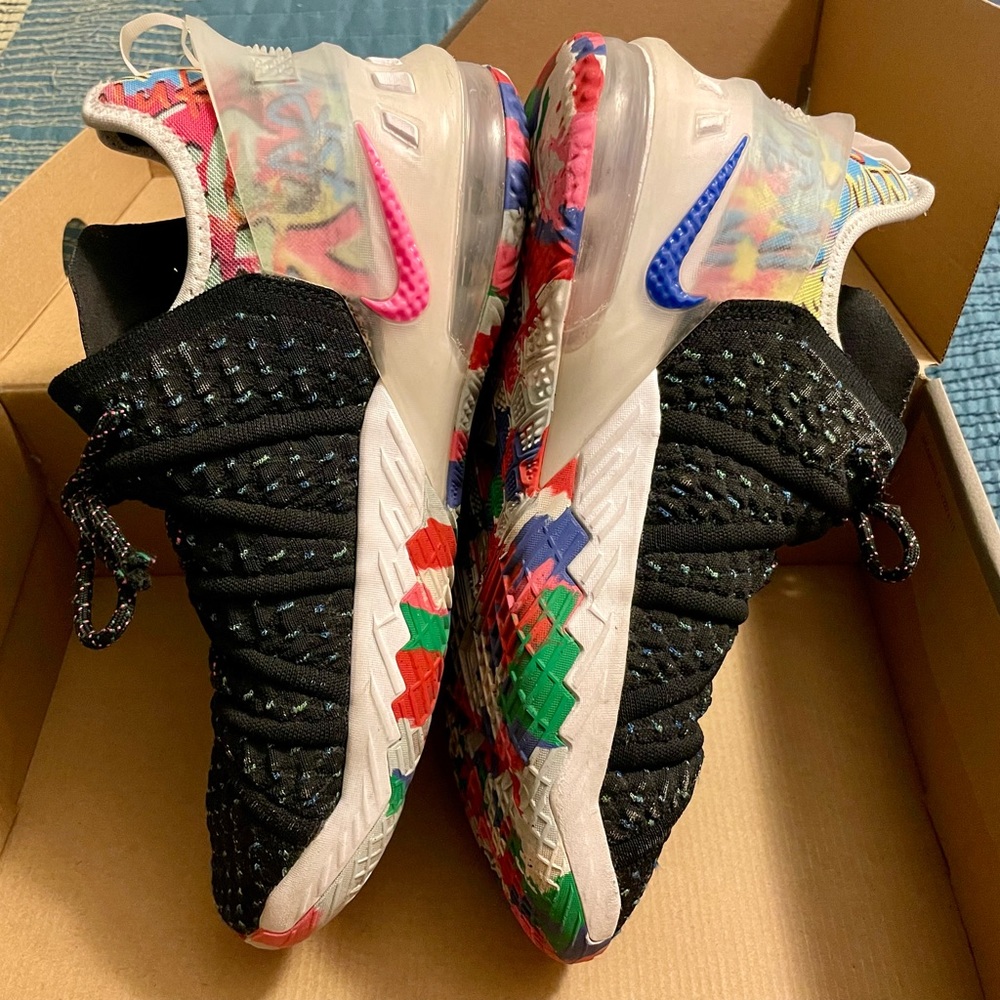 Lebron XVII (GS) shoes - barely worn